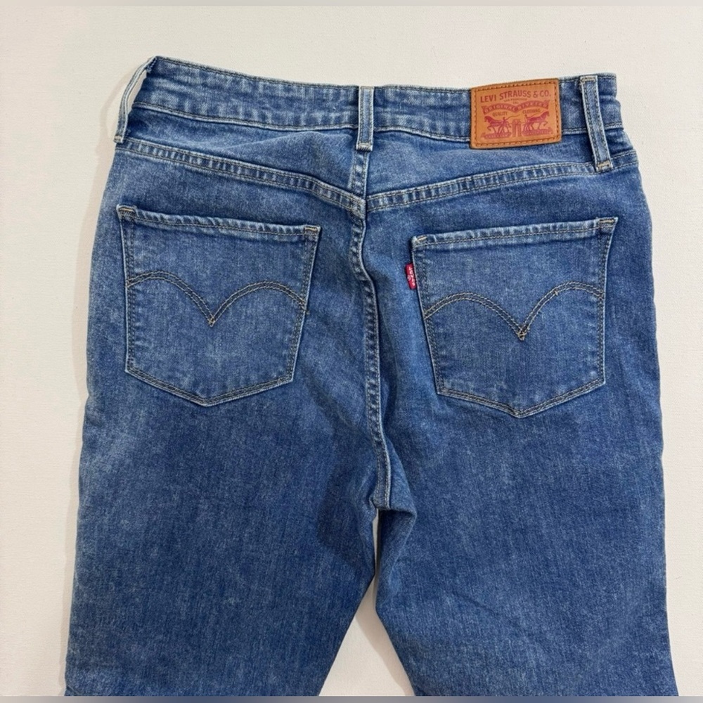 Levi’s High rise Skinny Jeans Size 30